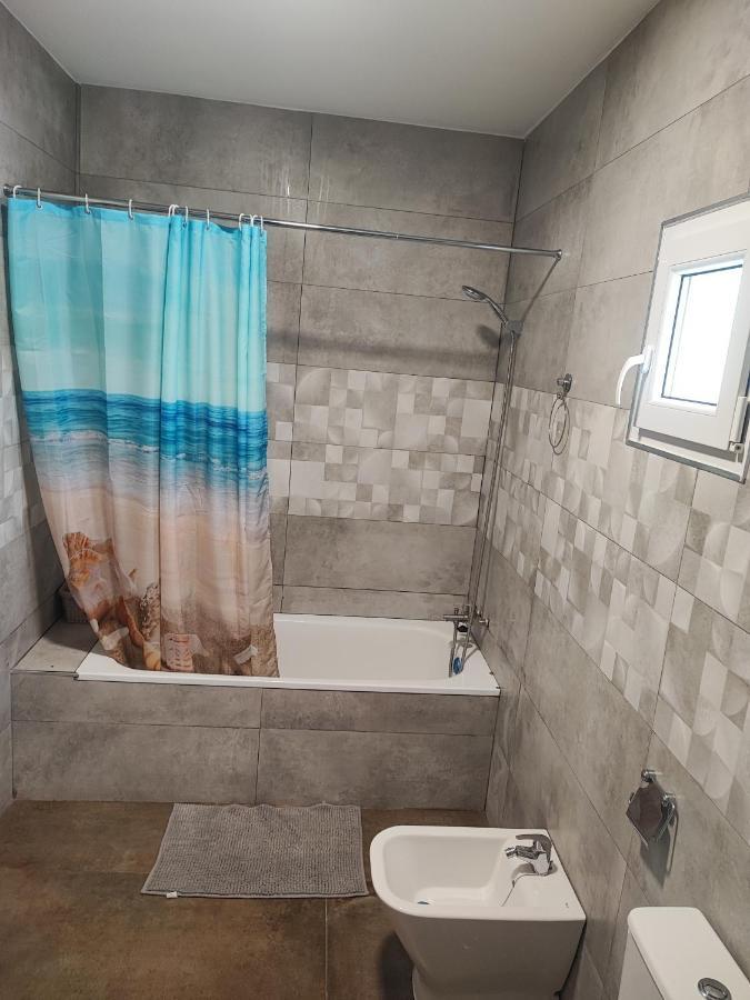 Precioso Bajo Muy Grande A 200 Metros De Playa Apartment *