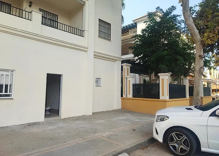 Precioso Bajo Muy Grande A 200 Metros De Playa