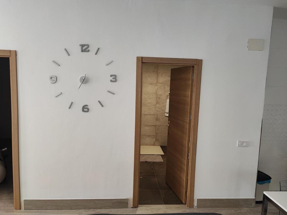 Precioso Bajo Muy Grande A 200 Metros De Playa Apartment